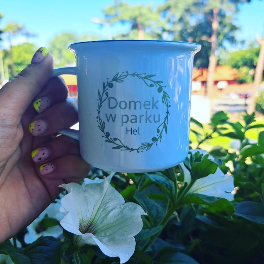 Domek W Parku Хел Екстериор снимка