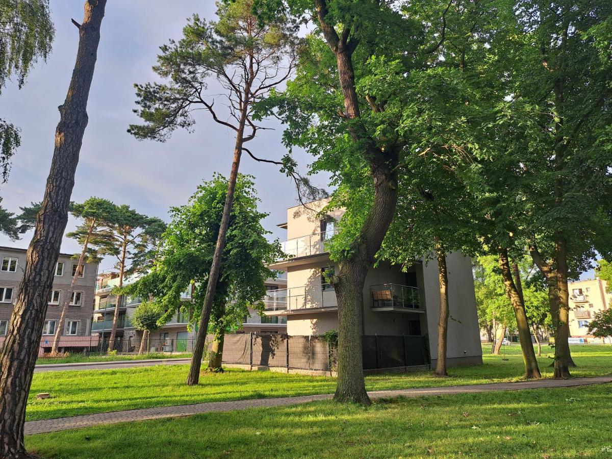 Domek W Parku Хел Екстериор снимка